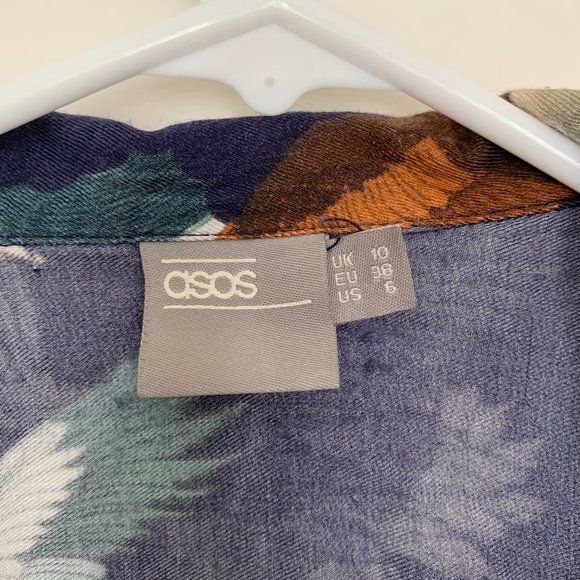 ASOS Crane-Patterned Button Down Top - Picture 4 of 5